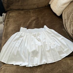 Garage white tennis skirt with spandex